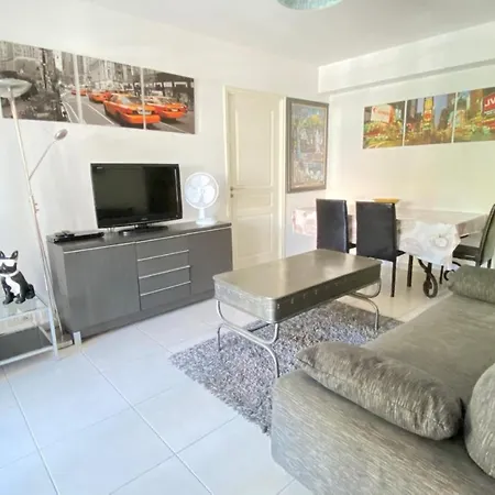 Апартаменты Bel Apt Avec Veranda Place General De Gaulle By Weekome *